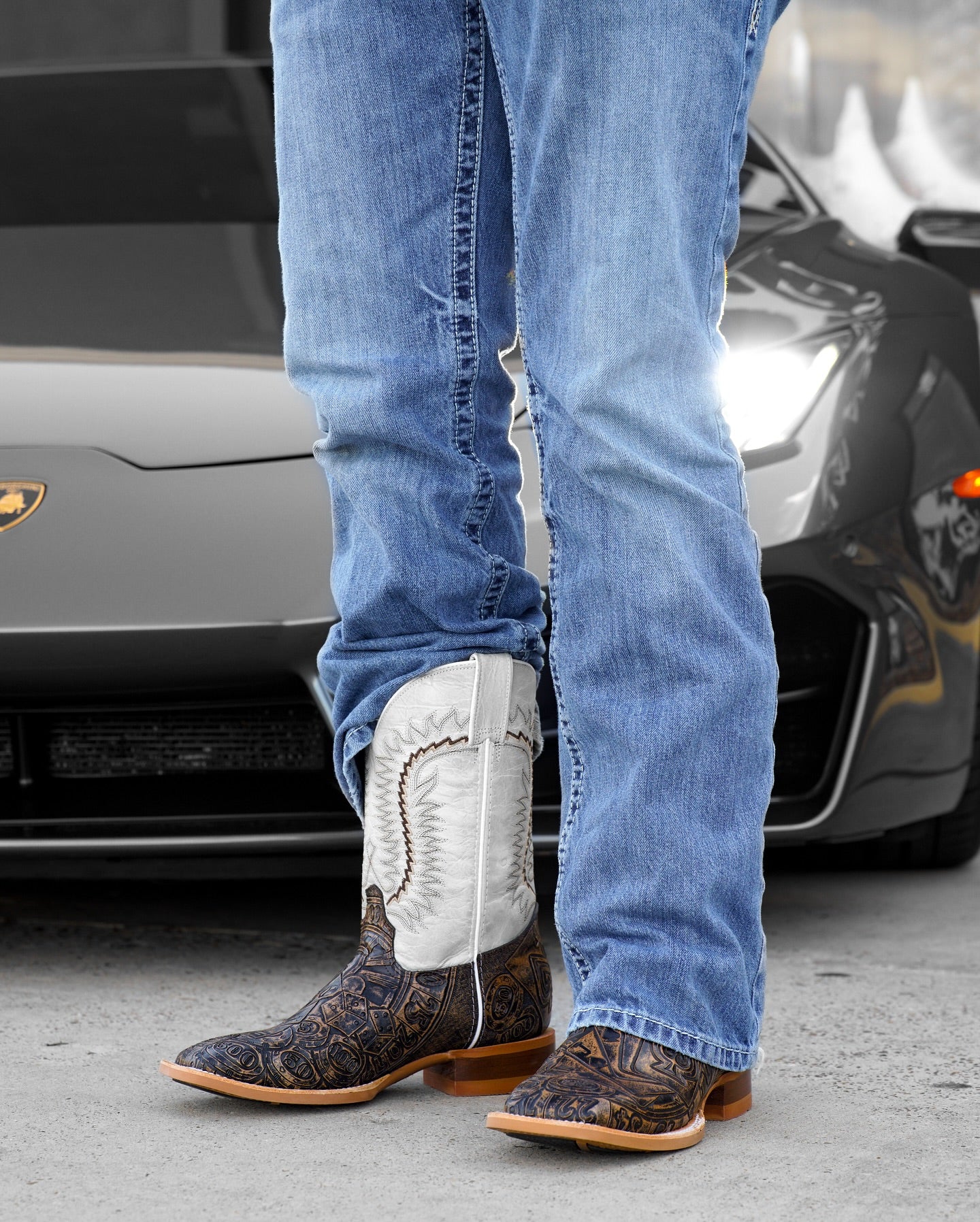 Flush carved high cowboy boots