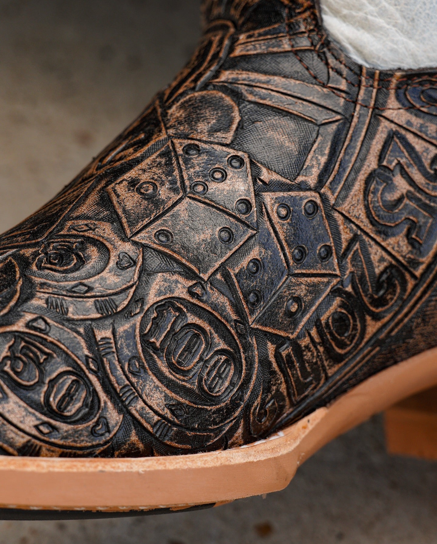 Flush carved high cowboy boots