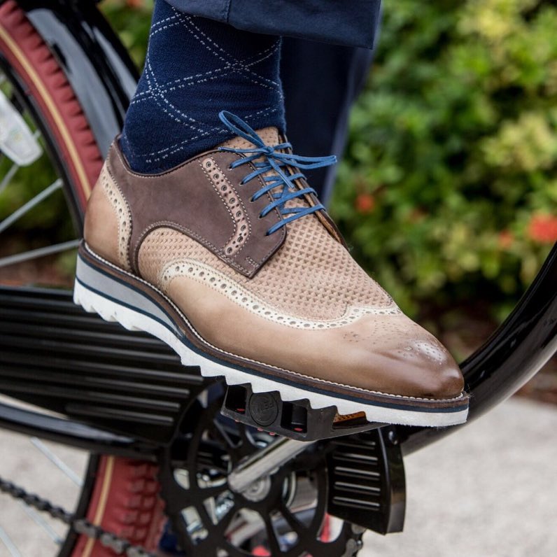 Brown color block sneakers