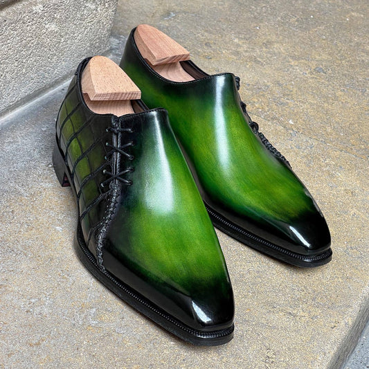 Green gradient leather shoes