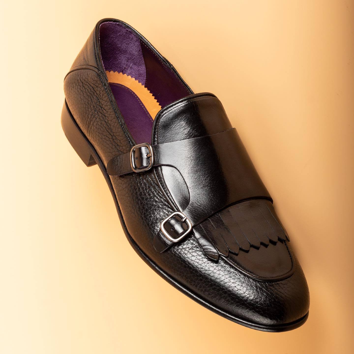 Pure black Italian handmade buckle leather shoes