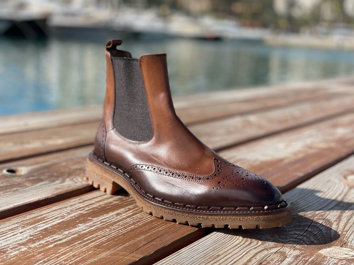 Dark brown mid-cut breathable leather boots