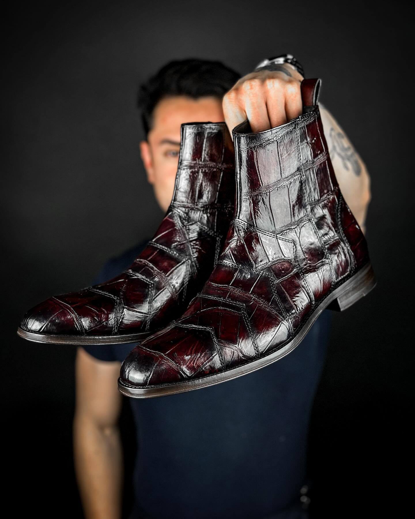 Glossy side-zip block textured leather boots
