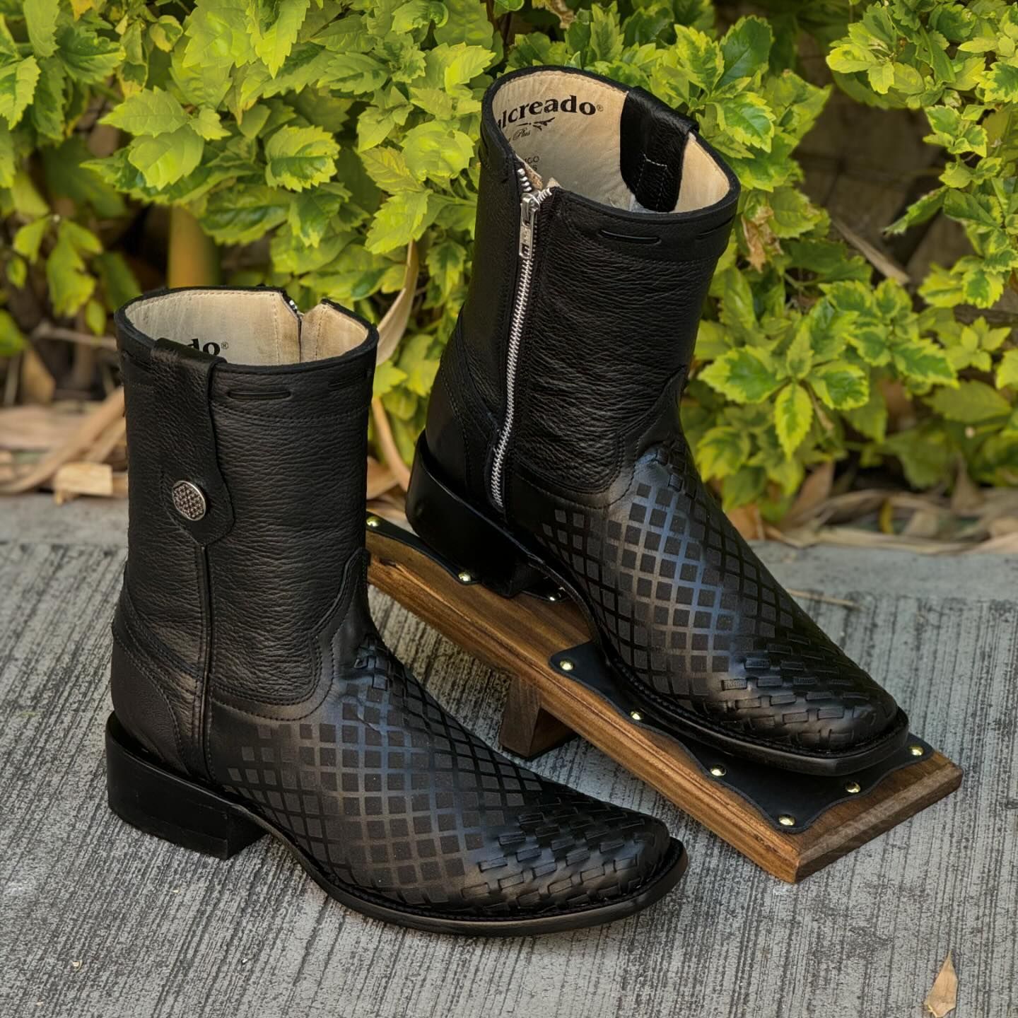 Mesh textured black cowboy boots