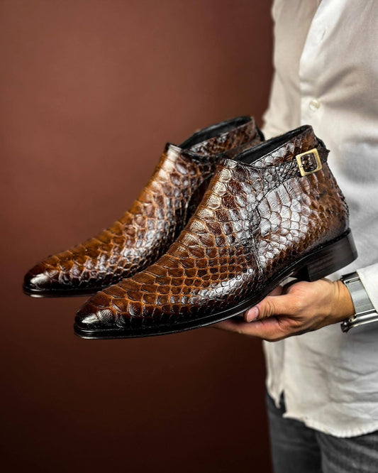 Lace-up dark brown crocodile leather gentleman boots