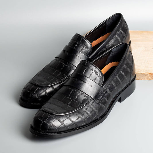 Textured pure black Italian gentleman leather shoes