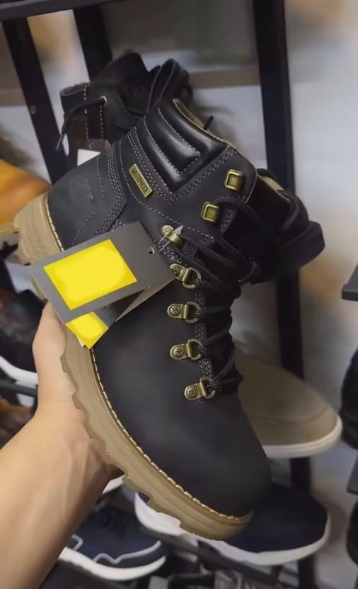 Plush and thickened labor protection cotton boots