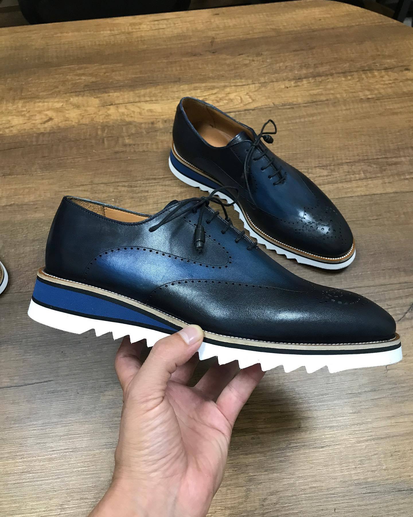 Dark blue gentlemen's breathable soft-soled leather shoes