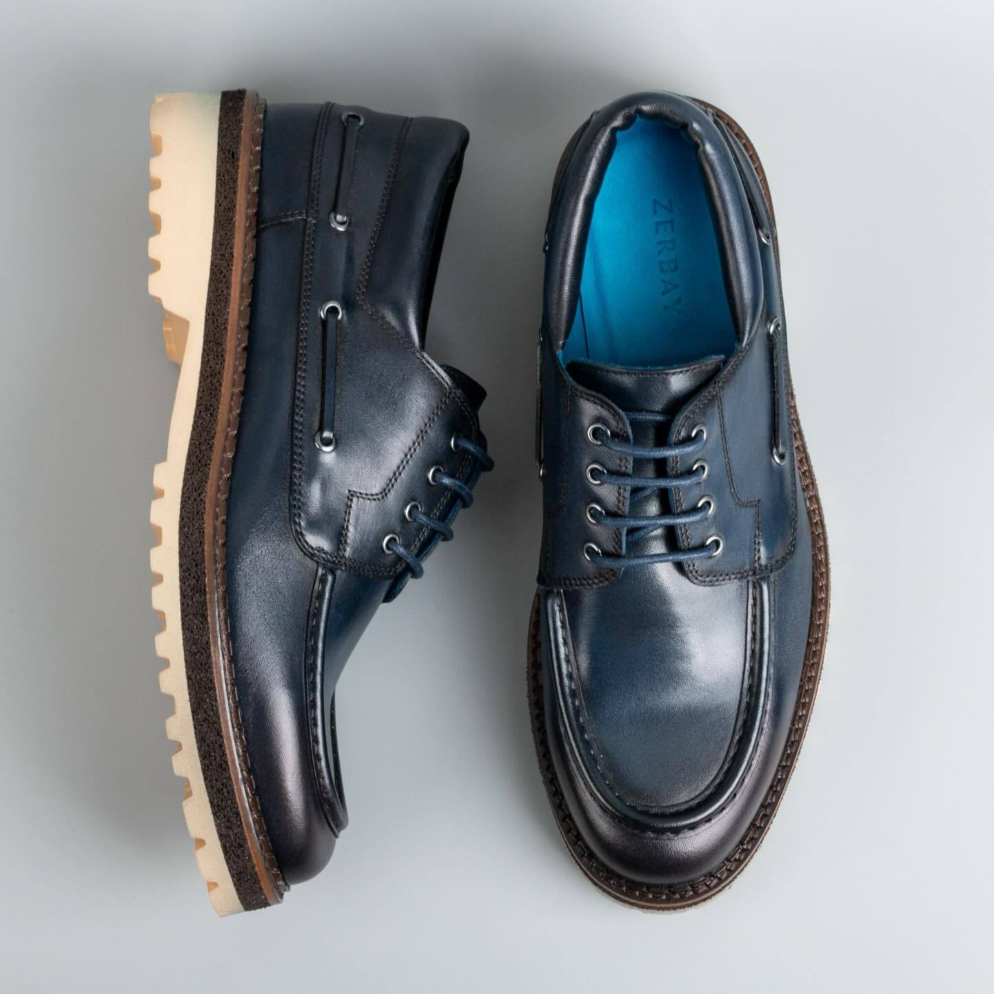 Dark blue Italian leather sports shoes