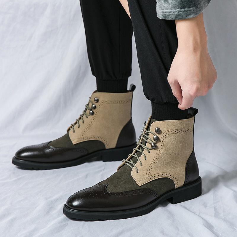 High end pointed Brock carved double fighting color British casual leather boots
