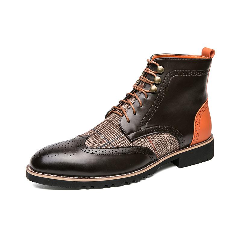 High end pointed Brock carved double fighting color British casual leather boots