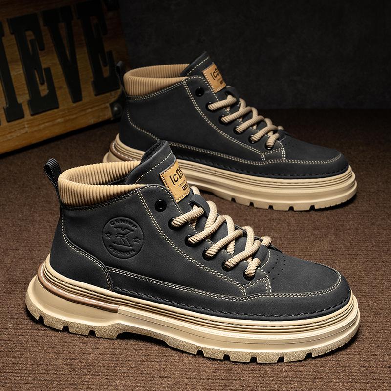 Thick bottom leisure outdoor workers install retro shoes