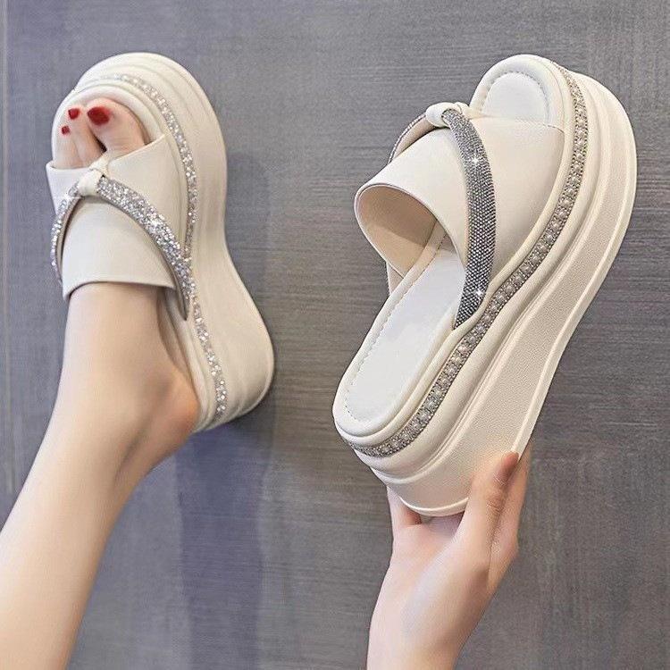 Sweet -bottoming leisure high heel sandals