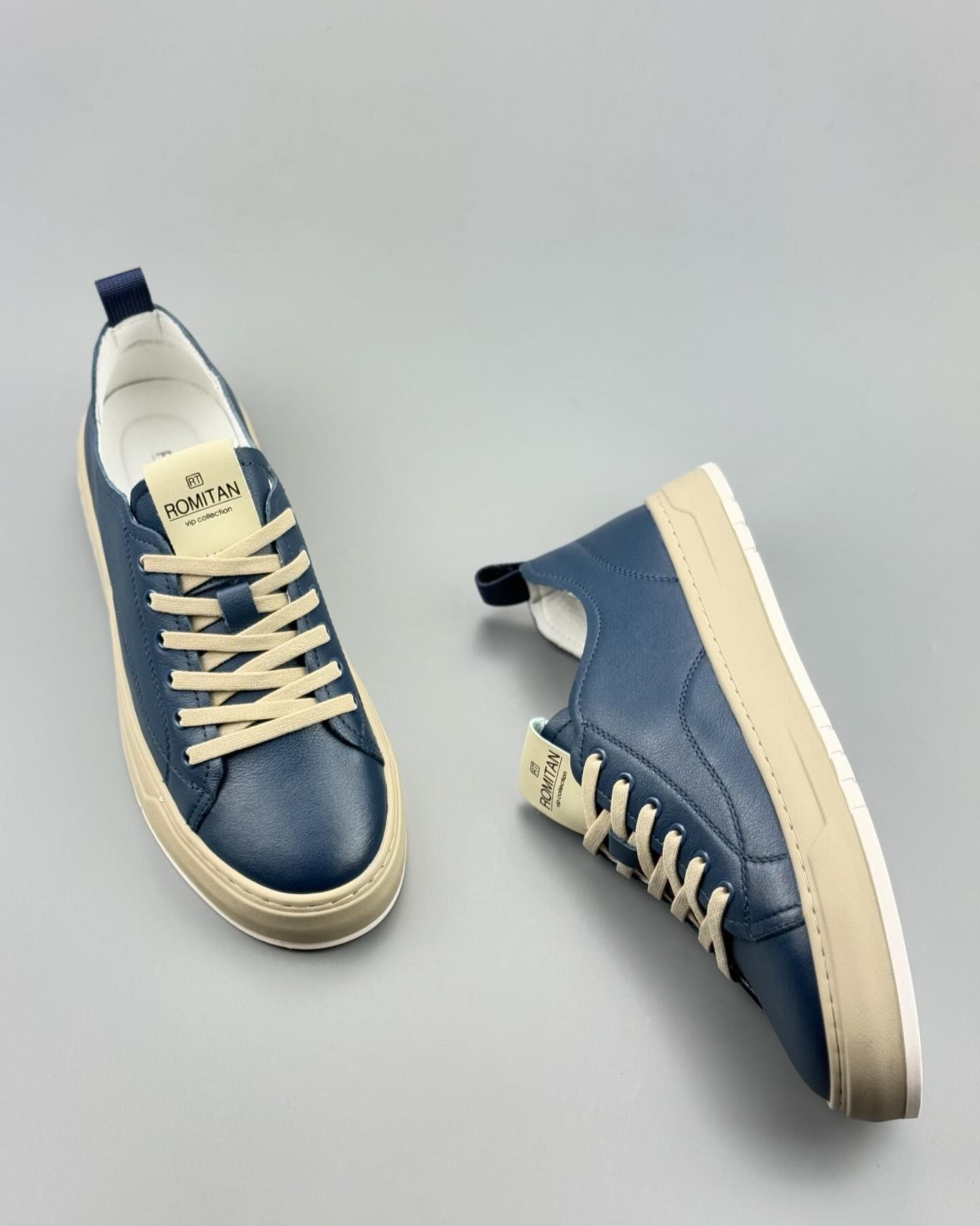 Blue casual leather sneakers