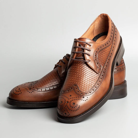 Punched warm Italian handmade leather shoes