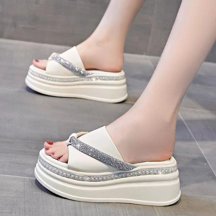Sweet -bottoming leisure high heel sandals