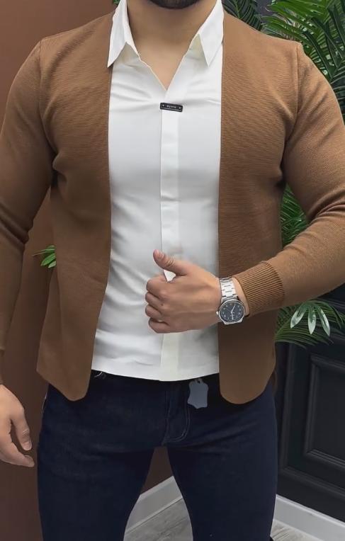 Brown and white two-piece shirt