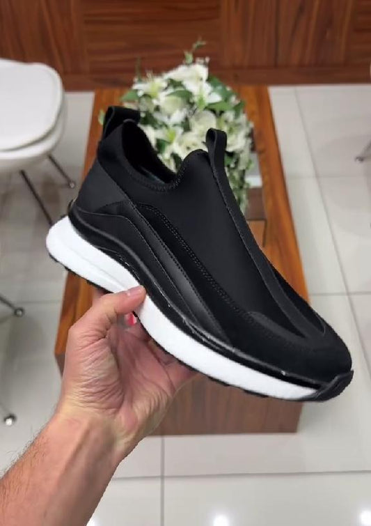 Casual stretch black sneakers