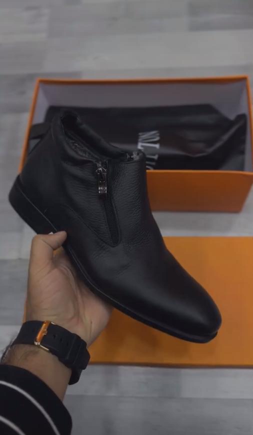 Double zipper black Italian leather shoes