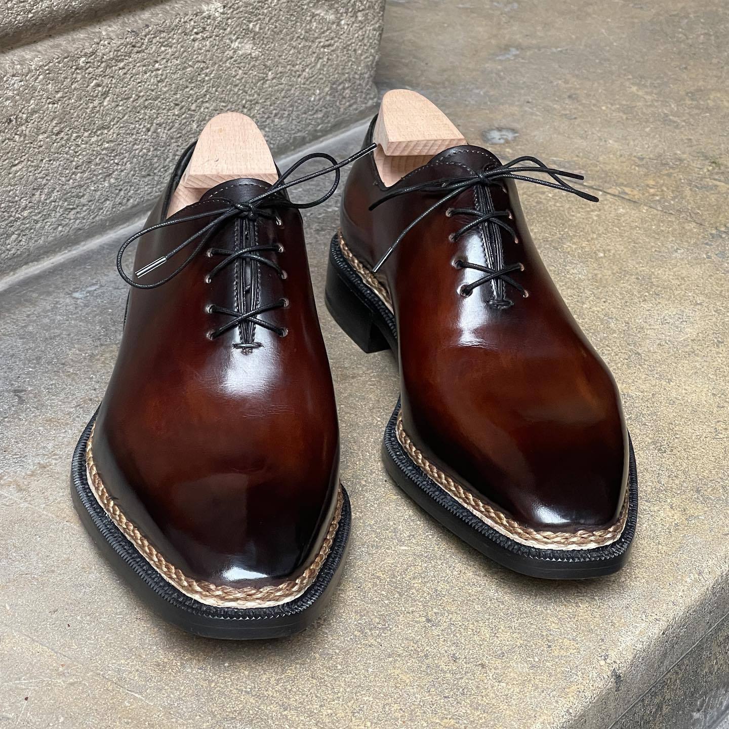 Deep brown patterned carved Italian leather shoes