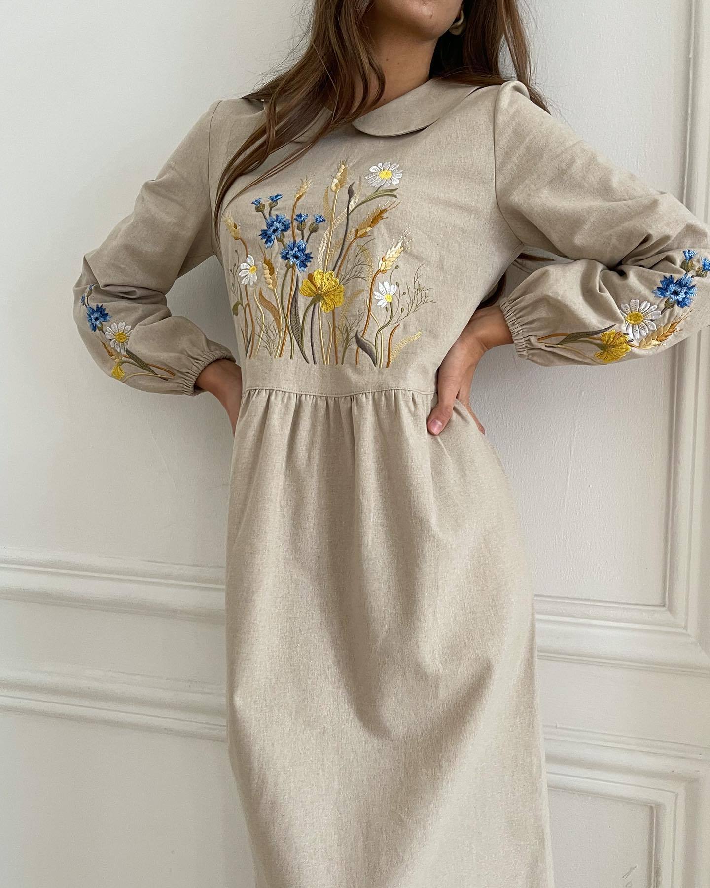 Small flower embroidered loose dress