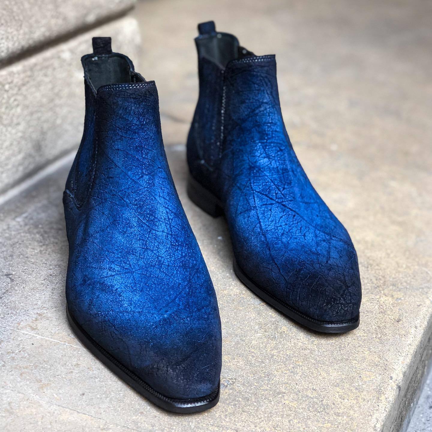 Retro blue textured boots