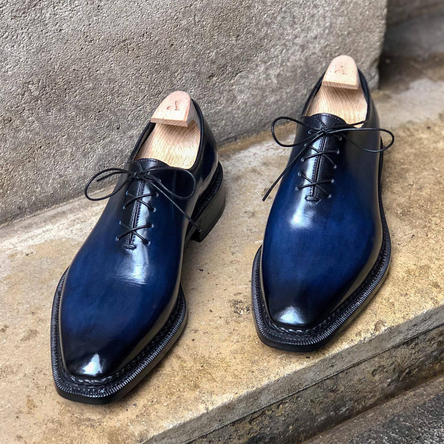 Dark blue gradient leather shoes