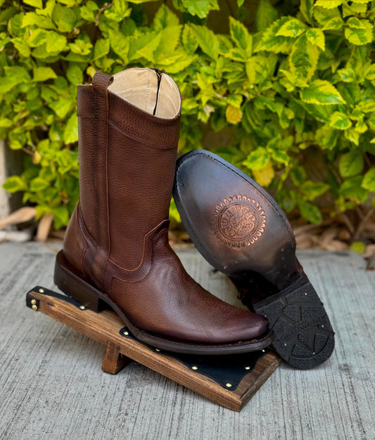 Mid-calf brown loose leather cowboy boots