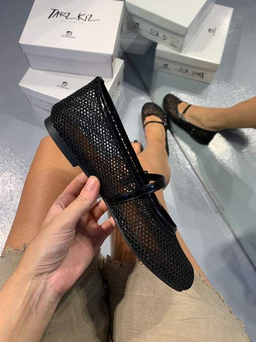 Air Mesh Buckle Strap Sandals