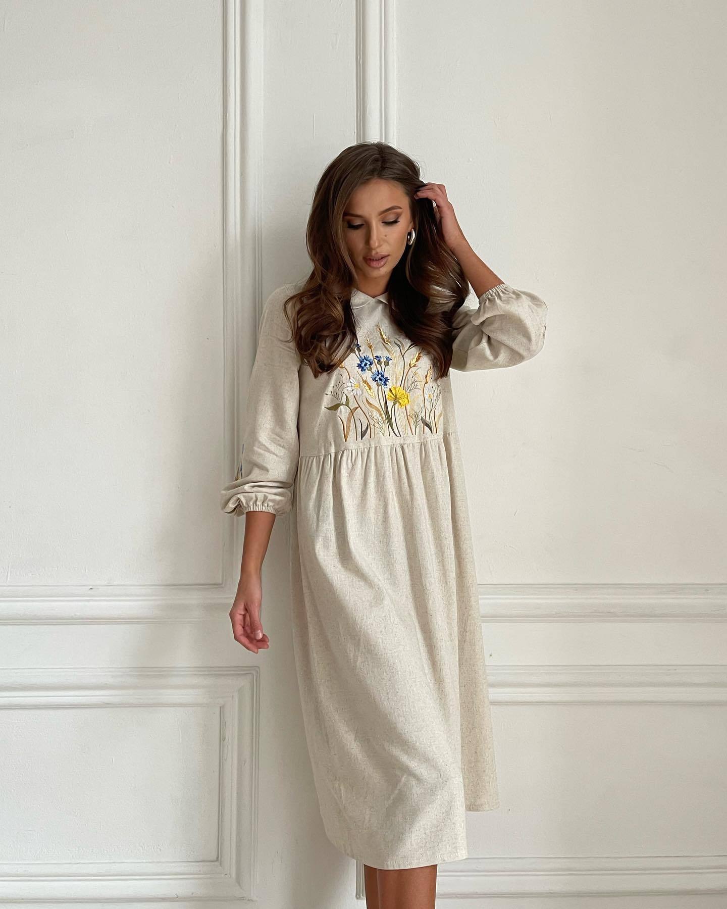 Small flower embroidered loose dress