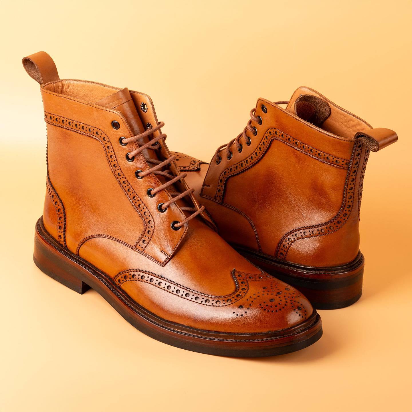 High cut Italian handmade leather shoes