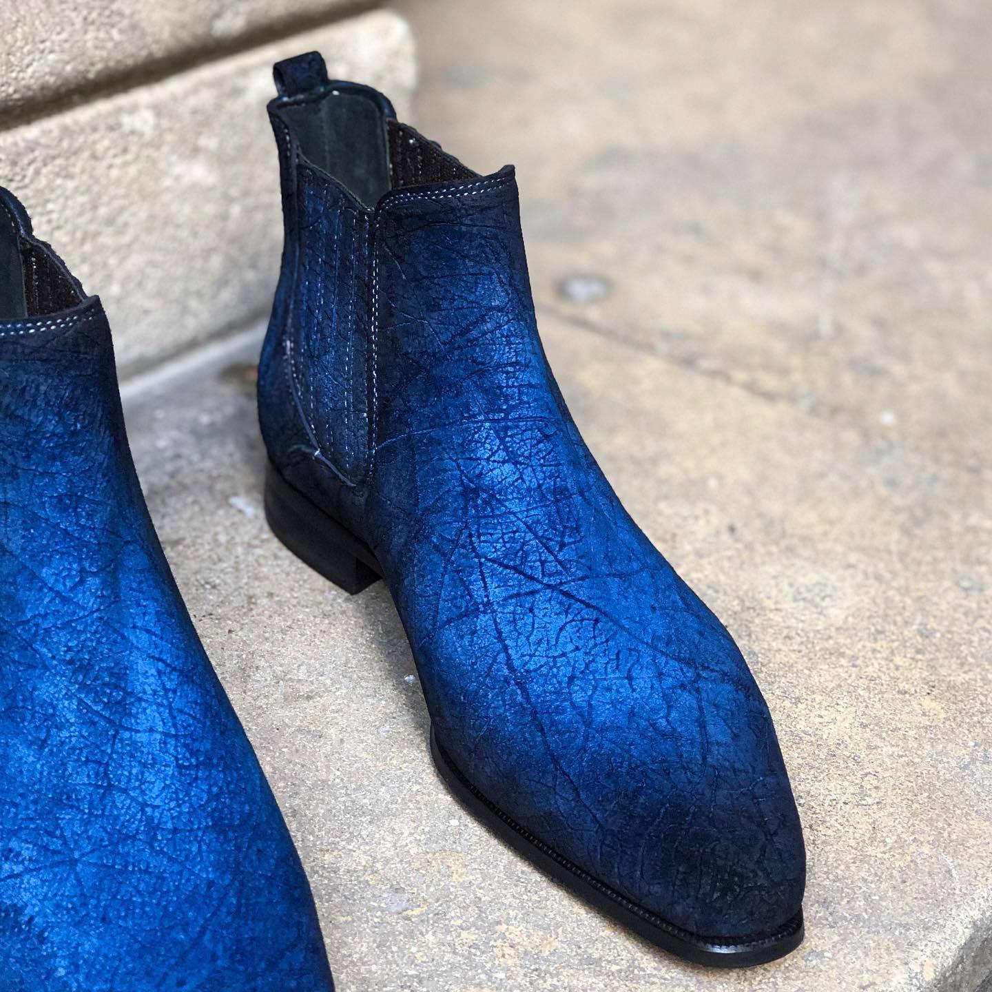 Retro blue textured boots