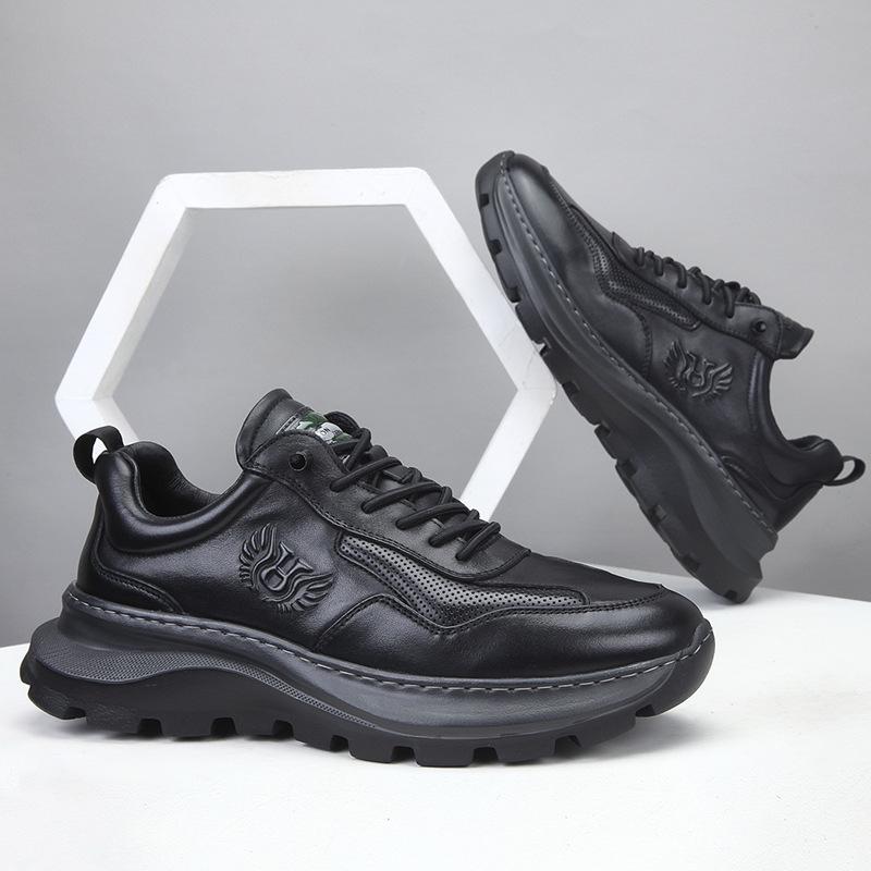 Thick sole pure black thermal correction sports and leisure shoes