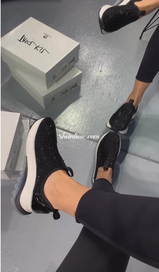 Shiny pure black sneakers