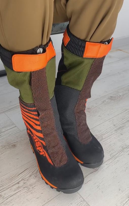 Orange double-layer buckle automatic tightening shoelaces cold-proof and waterproof high boots