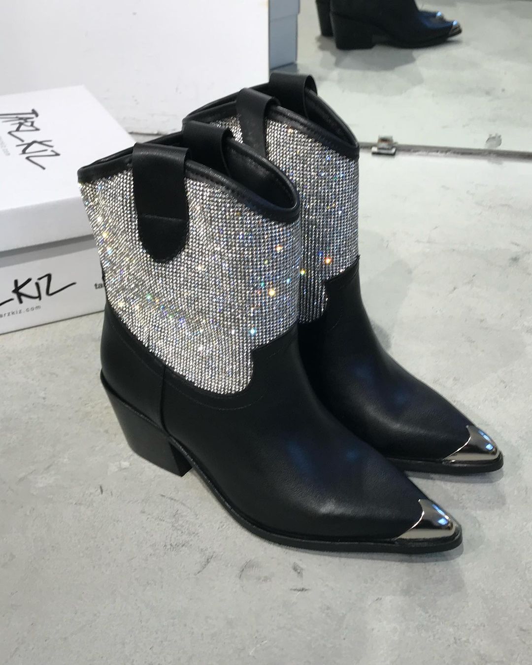 Sequined diamond pointy toe premium leather mid-calf boots